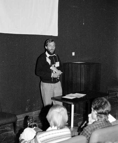 Jürgen Rendtel presenting 'Fireball rates' (credit Péter Spányi).