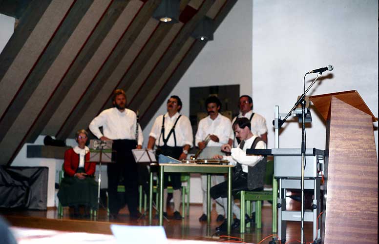 The IMC-opening was animated with the local musicians of Lothar Läger mit den Schmuttertaler Musikanten (credit Axel Haas).