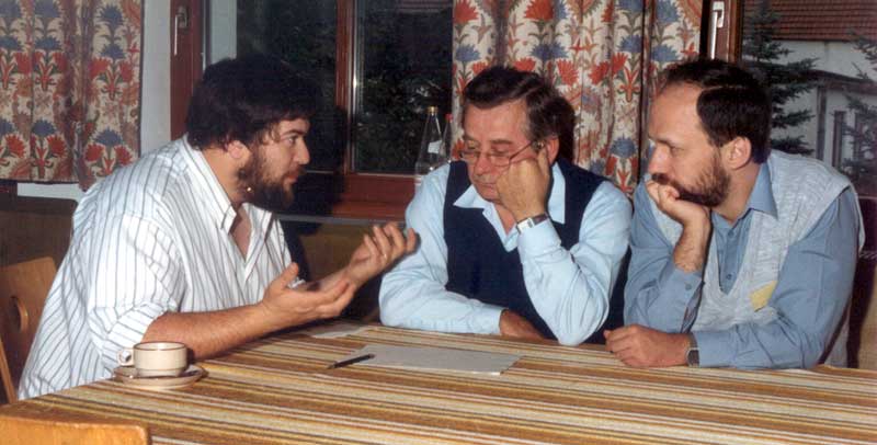 Free chat Peter Wright, György Horvath and Gabor Süle (credit Casper ter Kuile).
