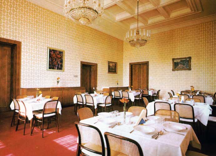 The dining room of the castle (credit unknown photographer).