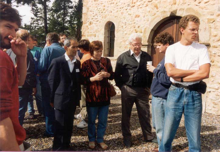 From l.to r. Roland Egger, the group of Hungarian participants in the background, Subhon Ibadov, Alexandra Terentjeva, Oleg Bel'kovich, Detlef Koschny and Sirko Molau (credit Casper ter Kuile).