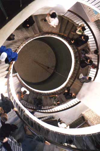 During the excursion, the pendule of Foucault (credit Javor Kac).