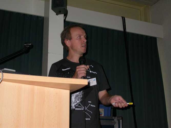 Pavol Zigo presenting 'Meteor observations at Modra Observatory' (credit Jean-Marc Wislez).