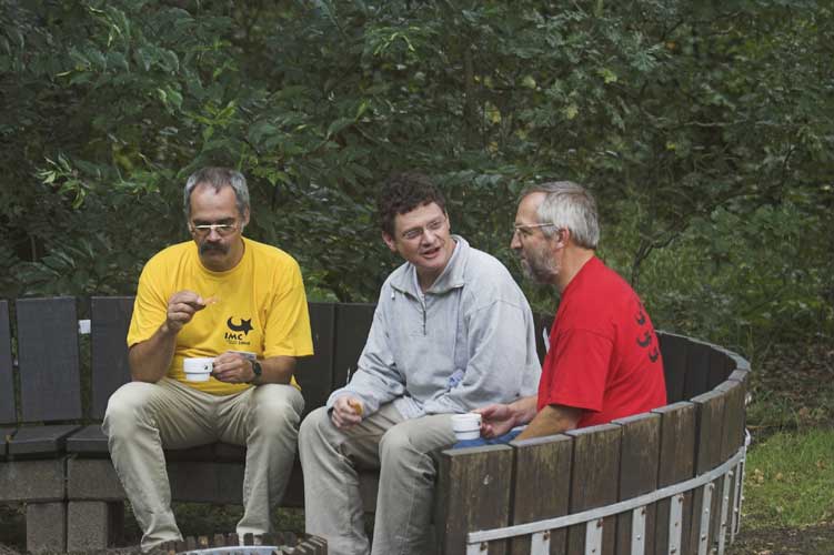 Coffee break André Knöfel, Detlef Koschny and Jürgen Rendtel (credit Rainer Arlt).
