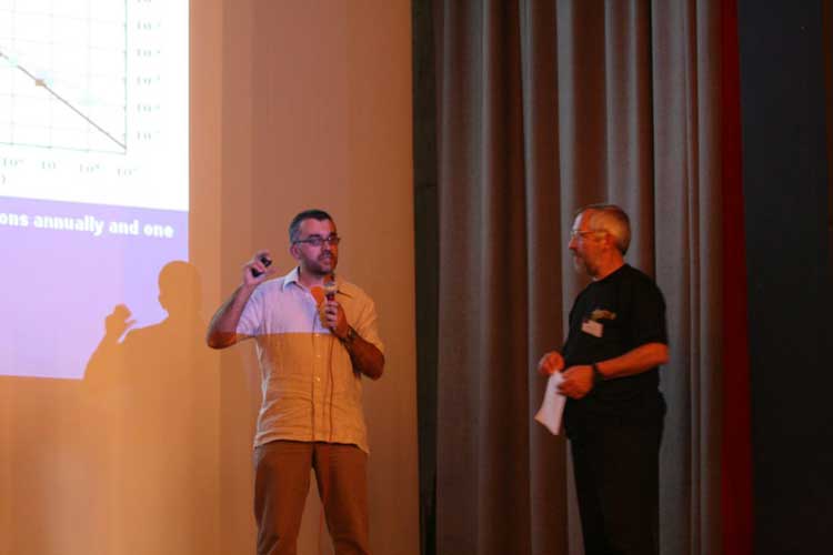 Josep Trigo presenting the paper (with Jose Maria Madiedo) 'Continuous all-sky CCD and video monitoring by the Spanish Fireball Networks' and session chairman Jürgen Rendtel (credit Luc Bastiaens).