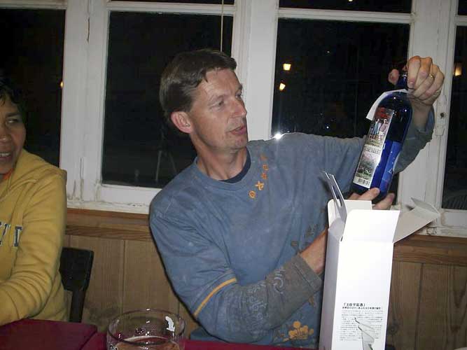 Jos Nijland got space wine at the occasion of his birth date (credit Adriana Nicolae).