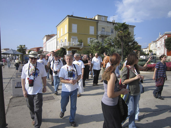 Walk through Poreč, Željko Andreić, Damir Šegon, Vilena Velikic, Višnja Jankov and Daniela Urumova (credit Casper ter Kuile).