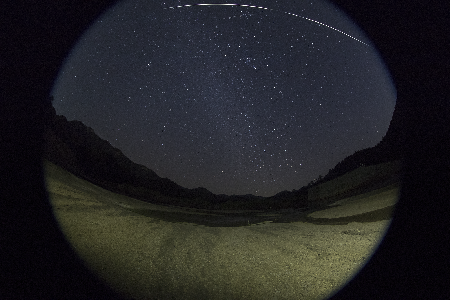 Leonids Fireball uploaded by Wirati Keeratikanchai