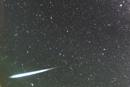 Sporadic fireball 2014 June 1 uploaded by Jurgen Rendtel