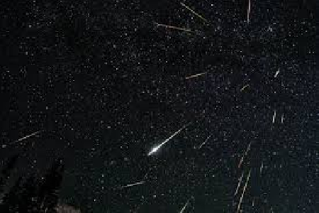 A long exposure photo of the 2012 Perseid shower, as seen in Wyoming. uploaded by Cindy Lau