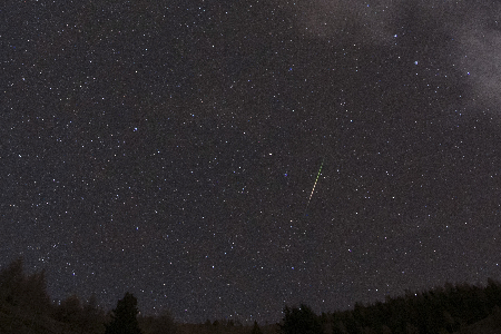 Colourful 2022 Leonid uploaded by Peter C. Slansky