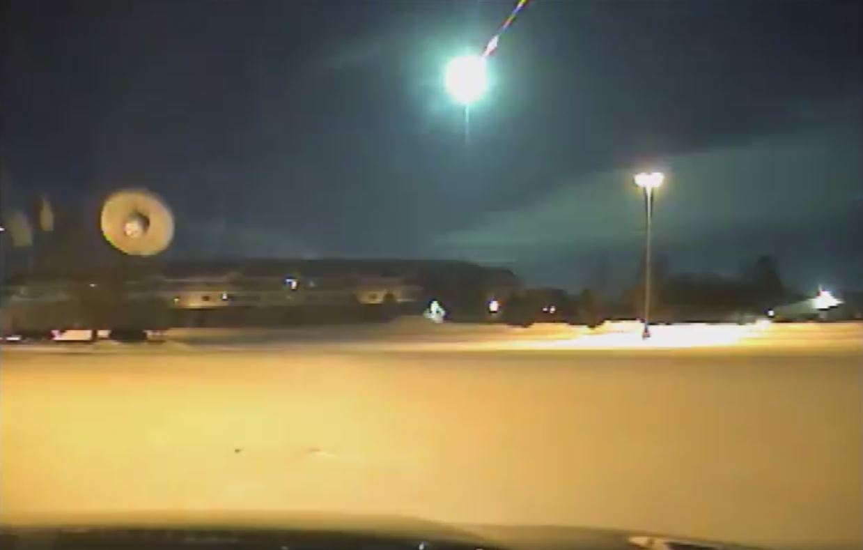 Screenshot of the video of the fireball recorded by Bemidji Police Department with one of their dashcam and showing the bright January 4, 2018, ~03h25min UT fireball. Credit: Bemidji Police Department