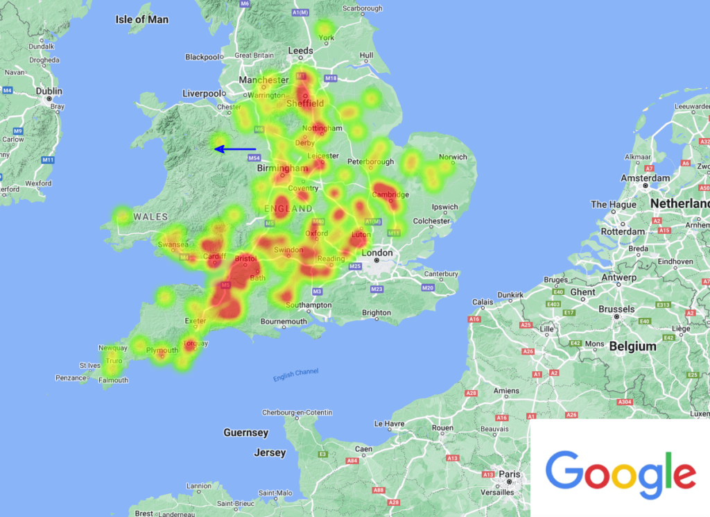 Figure 5- Heatmap of witnesses of the January 24th, 06h 54min UT fireball over UK. Blue arrow indicates the automatic trajectory of the fireball deduces from the visual reports. Credit: IMO/AMS