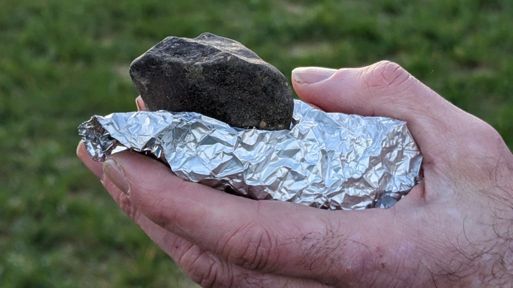 Figure 1- First recovered meteorite coming from 2023 CX1. Credit: FRIPON/Vigie-Ciel