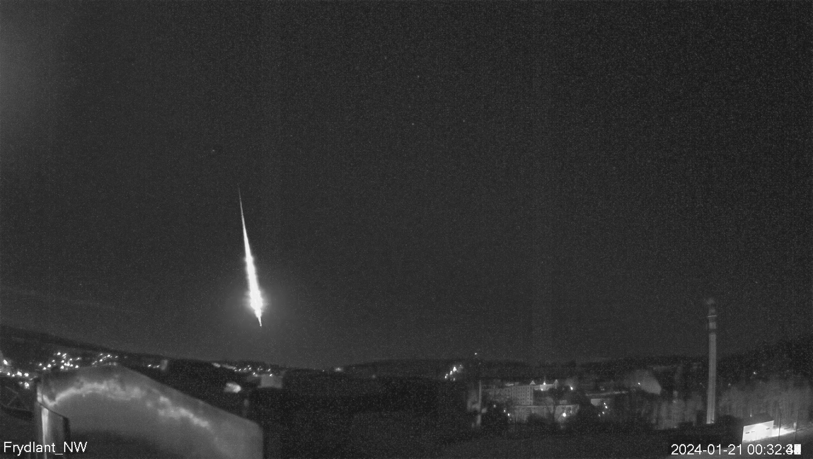 Figure 2. Composite image of the bolide EN210124_003238 from the video taken by the video camera at the Frýdlant station in Bohemia (photo: Astronomical Institute of the CAS).